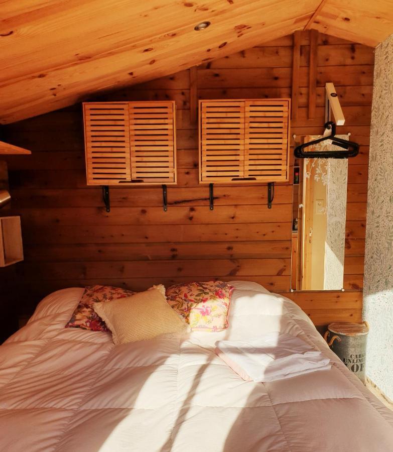 Le Chalet Du Clos Giot Saint-Vaast-la-Hougue Exterior foto