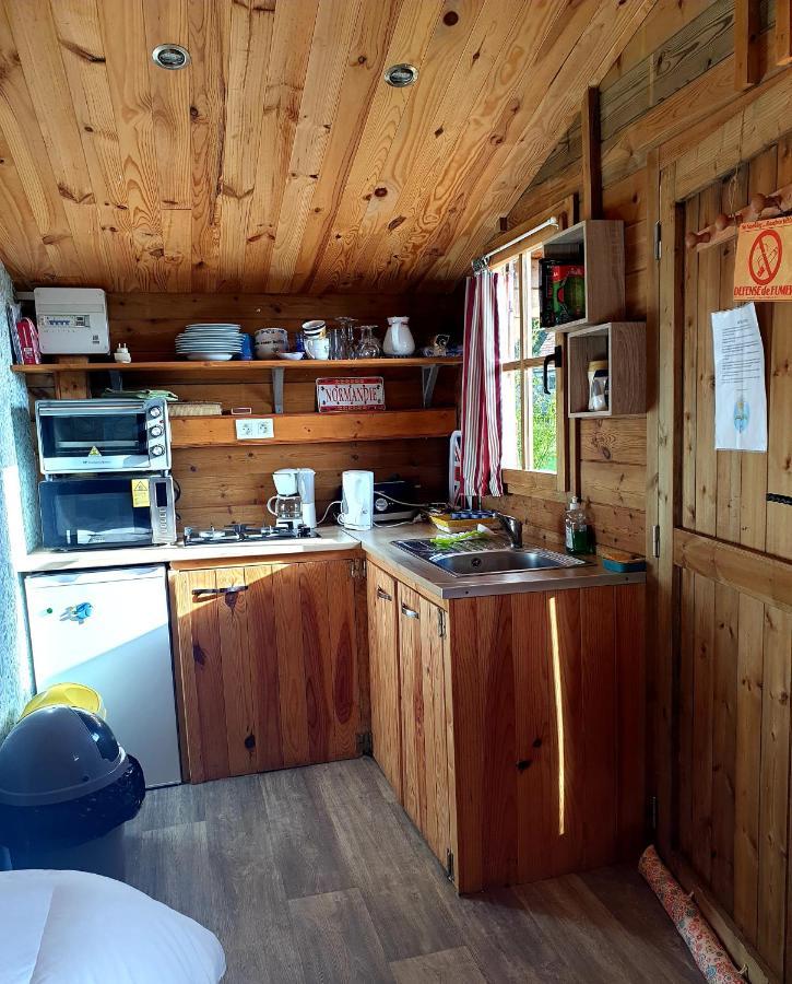 Le Chalet Du Clos Giot Saint-Vaast-la-Hougue Exterior foto