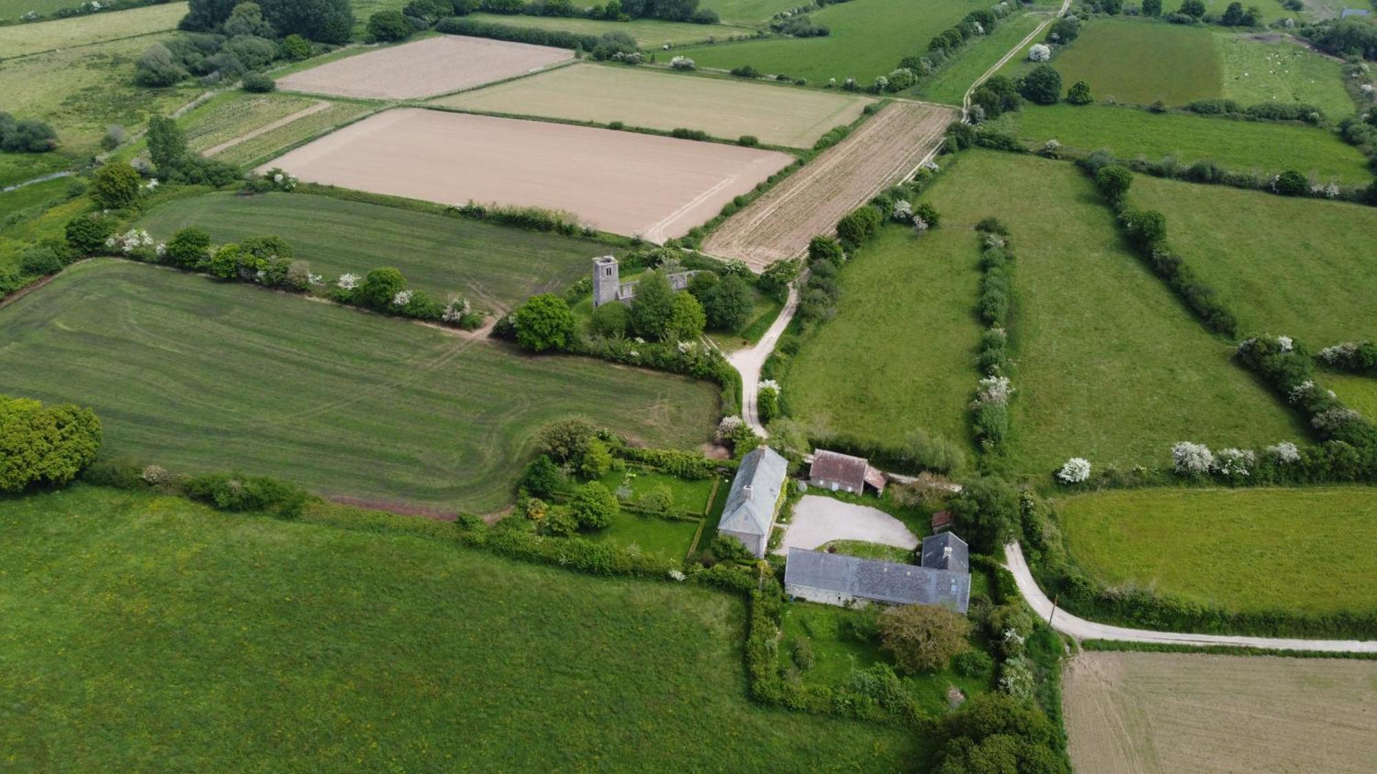 Le Chalet Du Clos Giot Saint-Vaast-la-Hougue Exterior foto